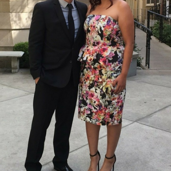 Strapless peplum dress - Picture 3 of 5